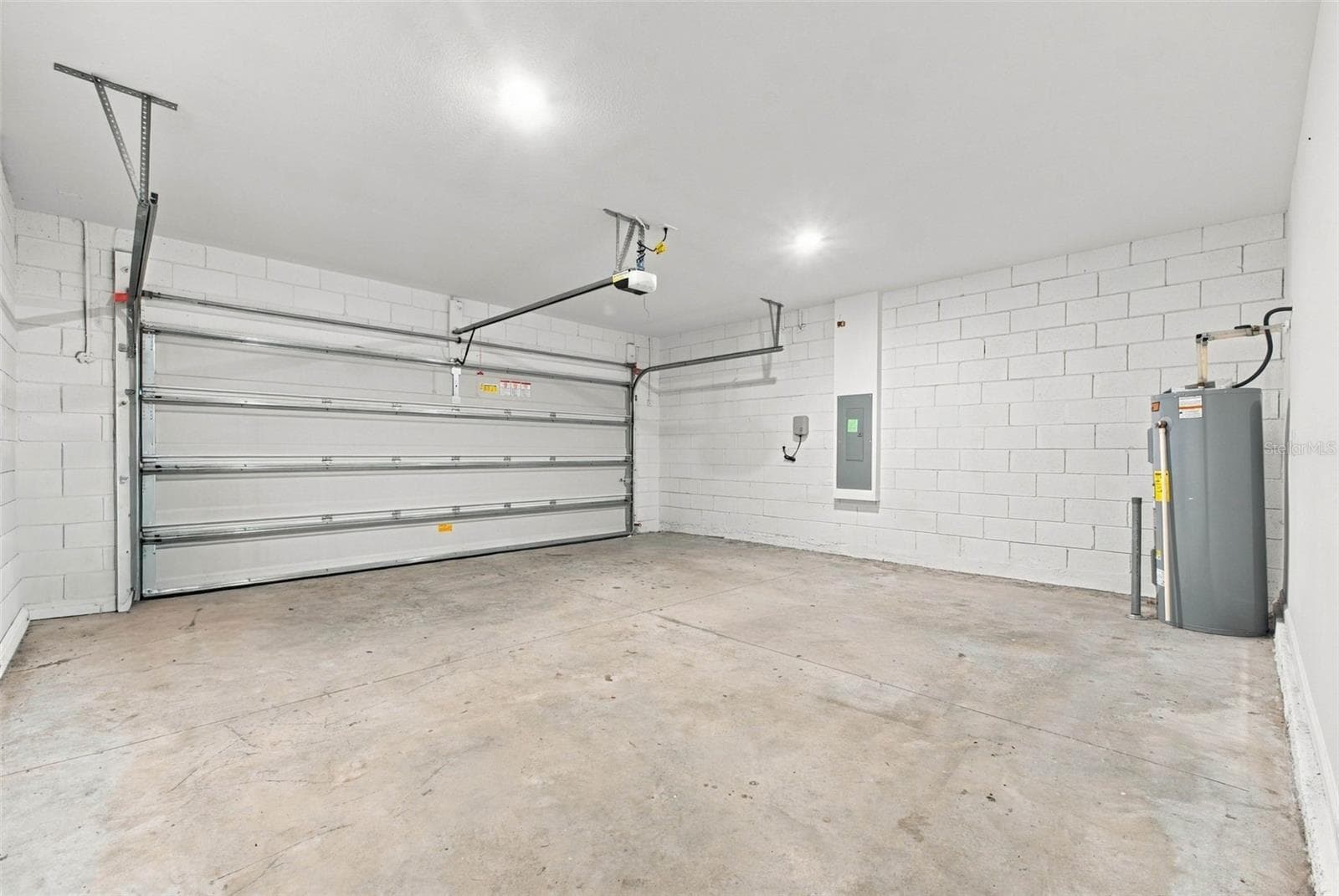 Garage - 997 HAROLD PASS, WINTER HAVEN