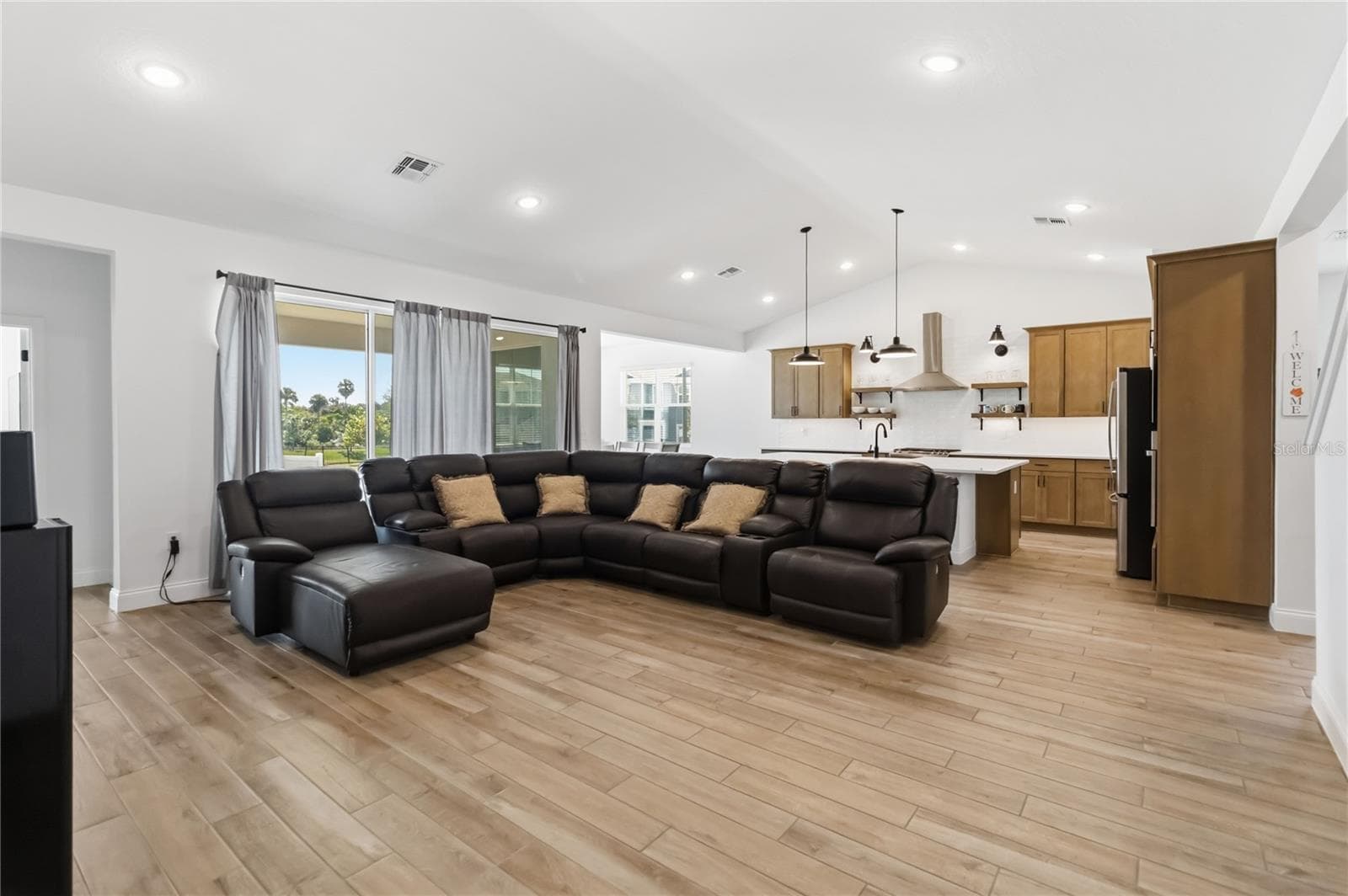 Single Family Residence at 749 CURLY LOCKS LOOP, APOPKA, photo 10 of 28