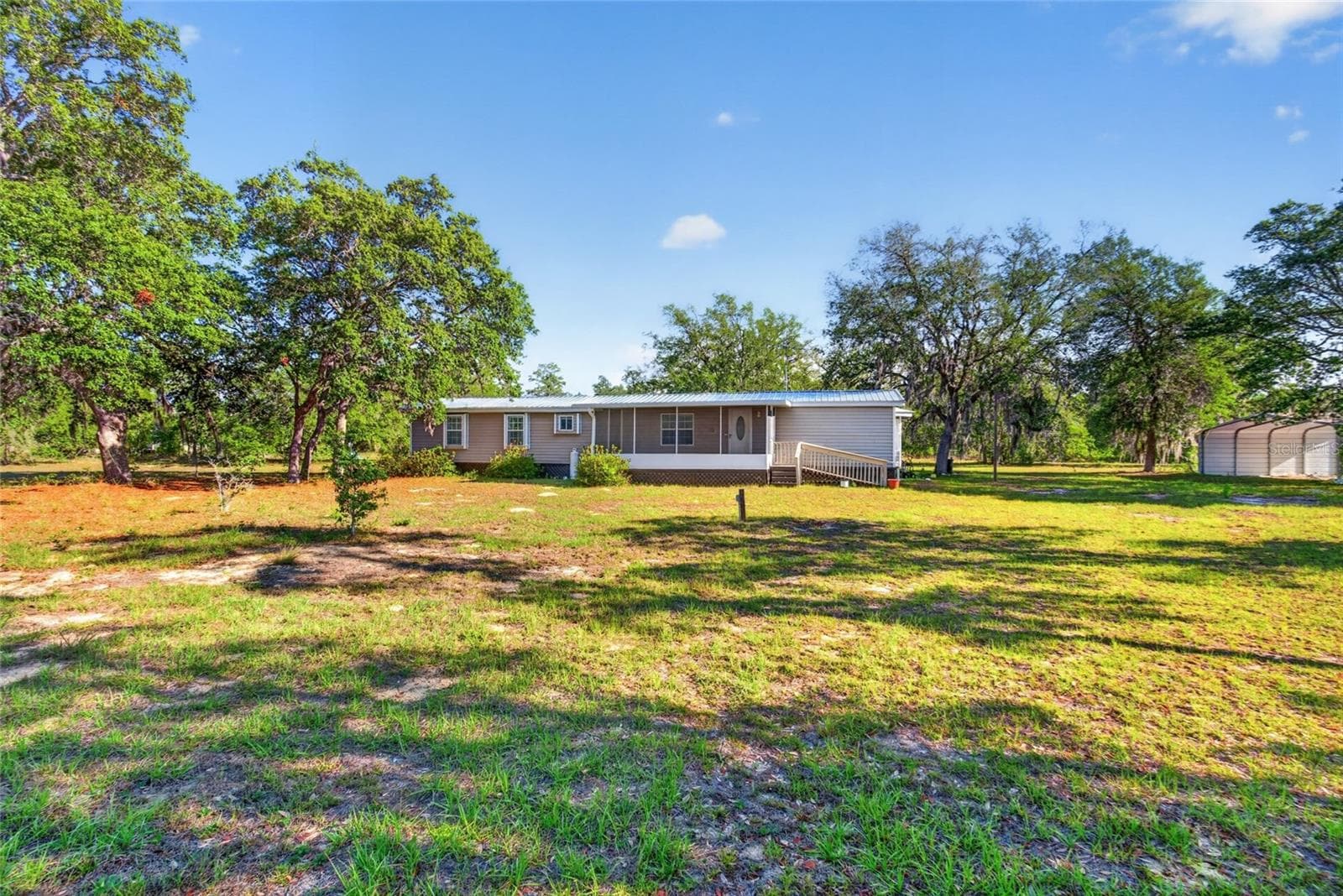 Manufactured Home at 11751 NE 116TH ST, ARCHER, photo 17 of 53