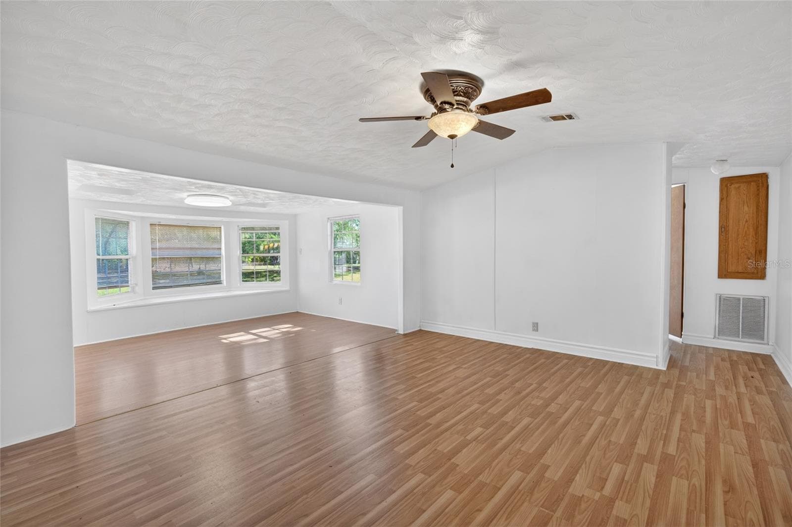 Manufactured Home at 11751 NE 116TH ST, ARCHER, photo 27 of 53