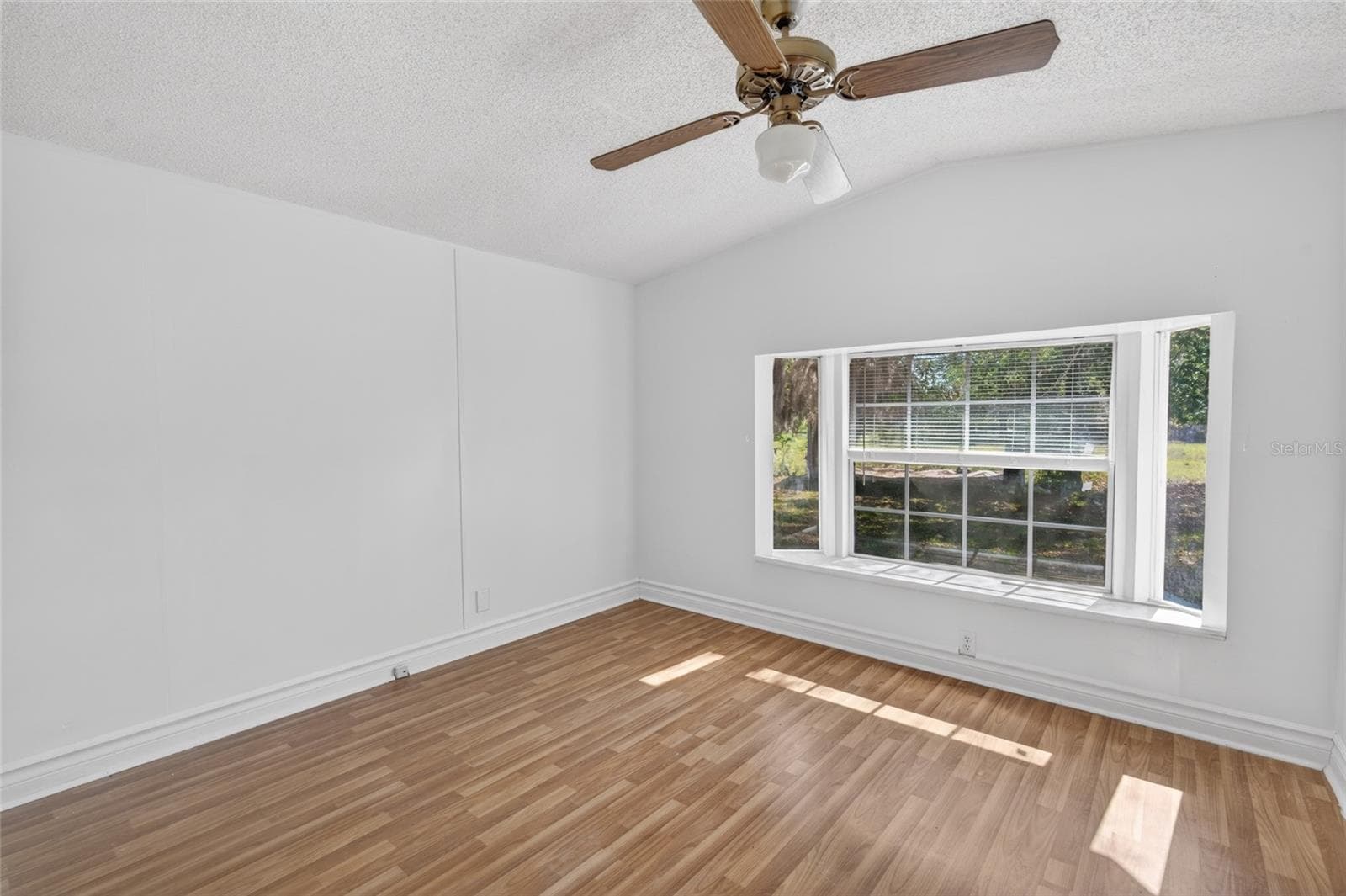 Manufactured Home at 11751 NE 116TH ST, ARCHER, photo 47 of 53