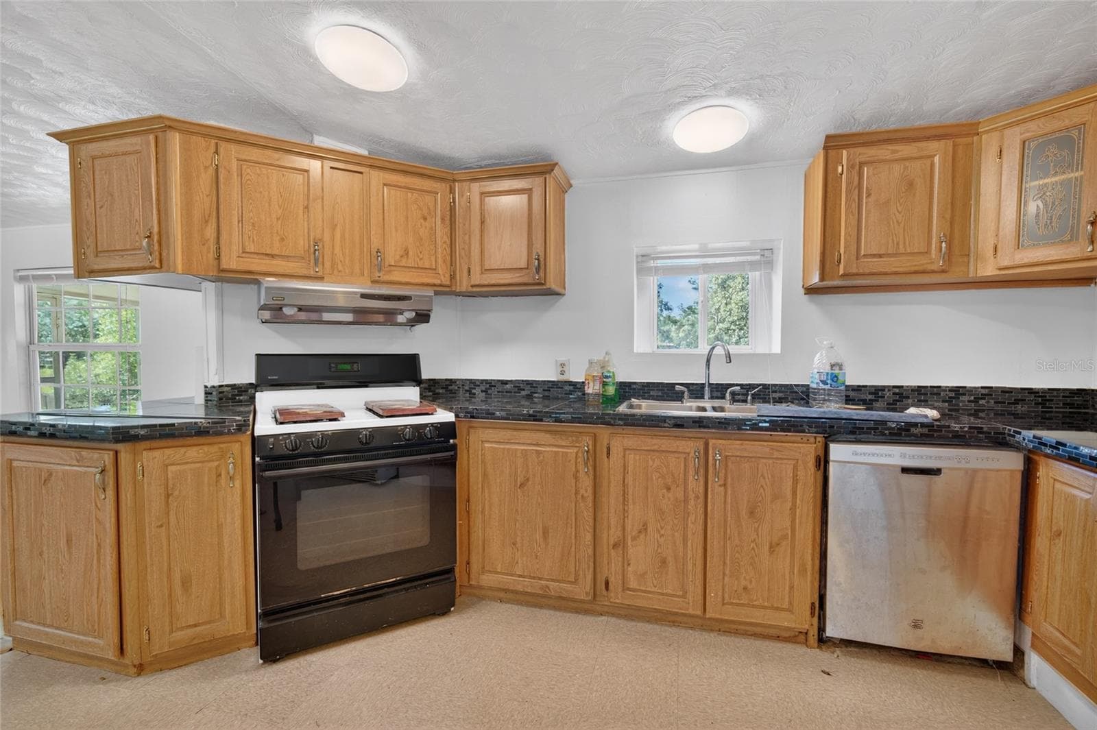 Manufactured Home at 11751 NE 116TH ST, ARCHER, photo 51 of 53
