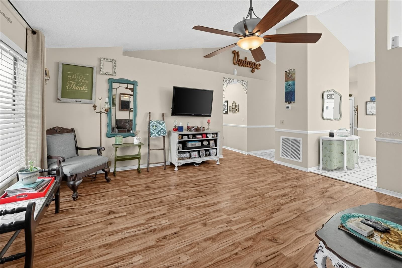 Single Family Residence at 735 OAK LN, GROVELAND, photo 6 of 29