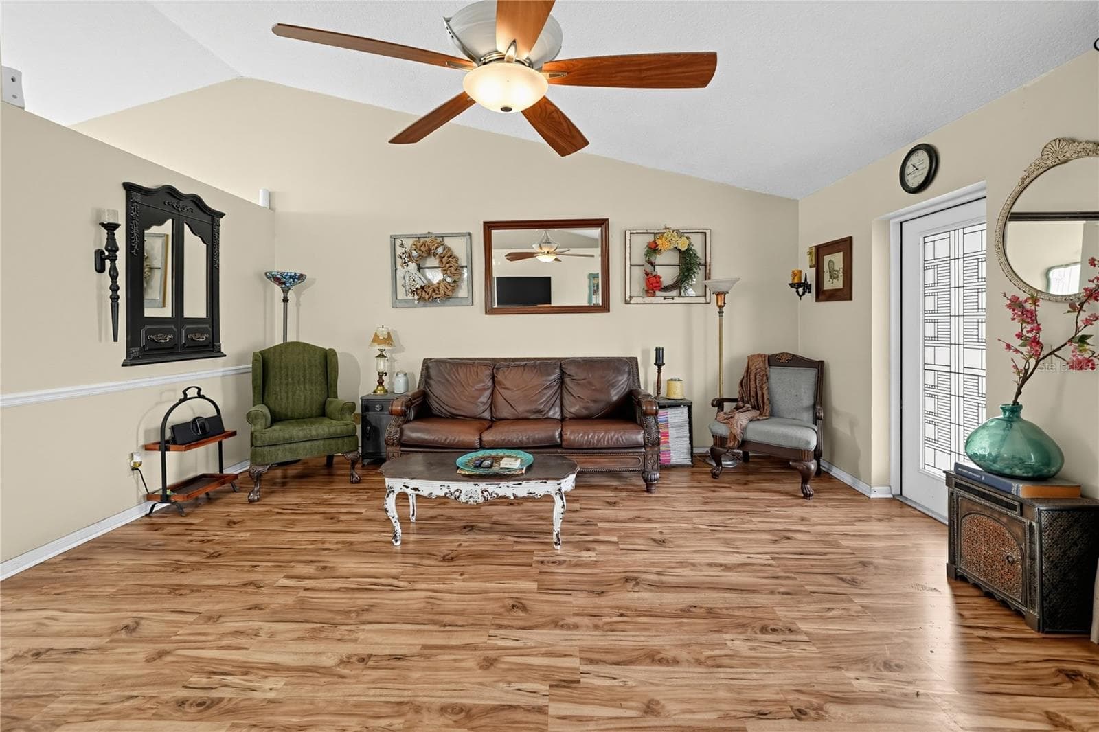 Single Family Residence at 735 OAK LN, GROVELAND, photo 7 of 29