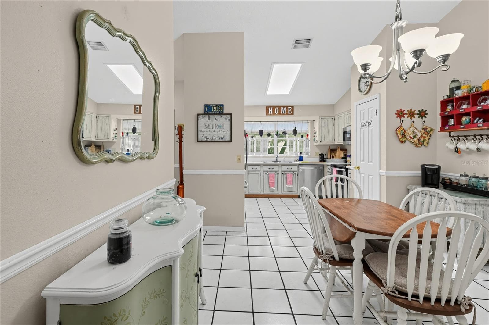 Single Family Residence at 735 OAK LN, GROVELAND, photo 17 of 29