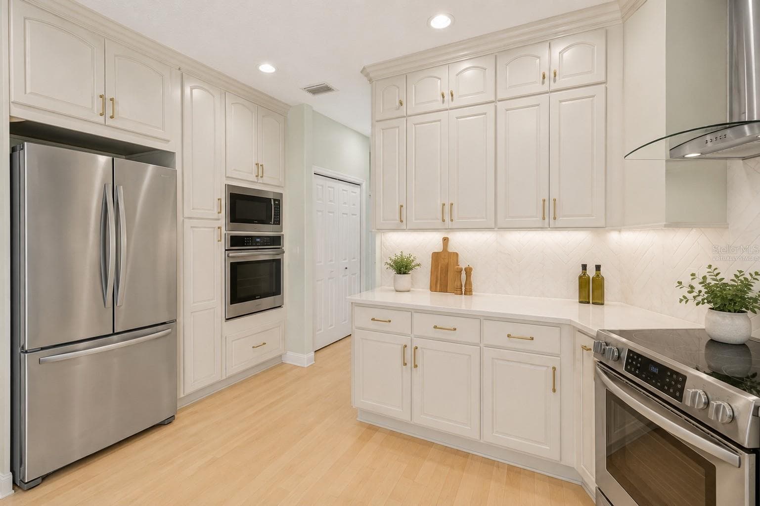 Virtually staged - 474 N AFTERGLOW CIR, CRYSTAL RIVER