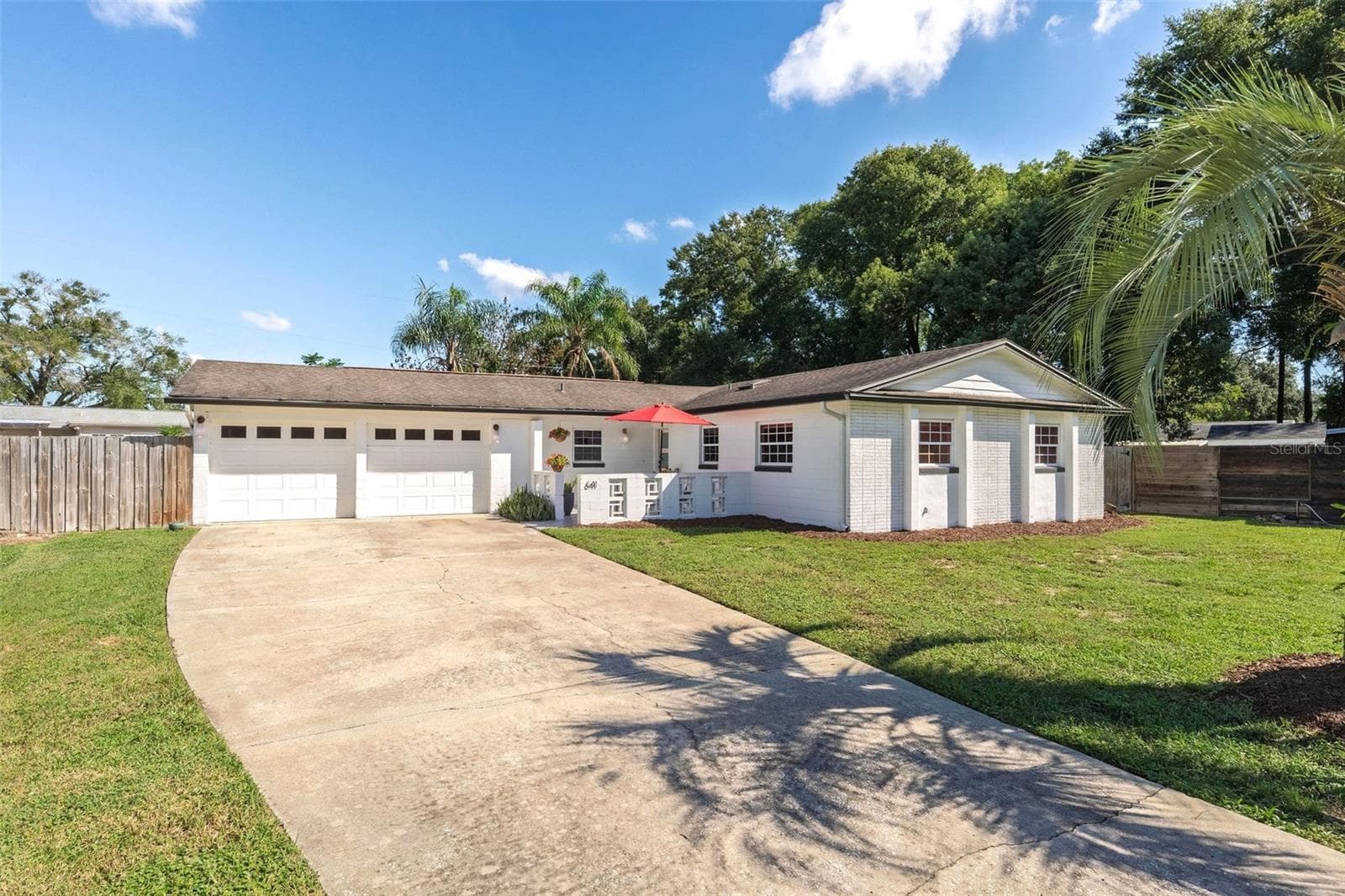 641 SHERWOOD DR