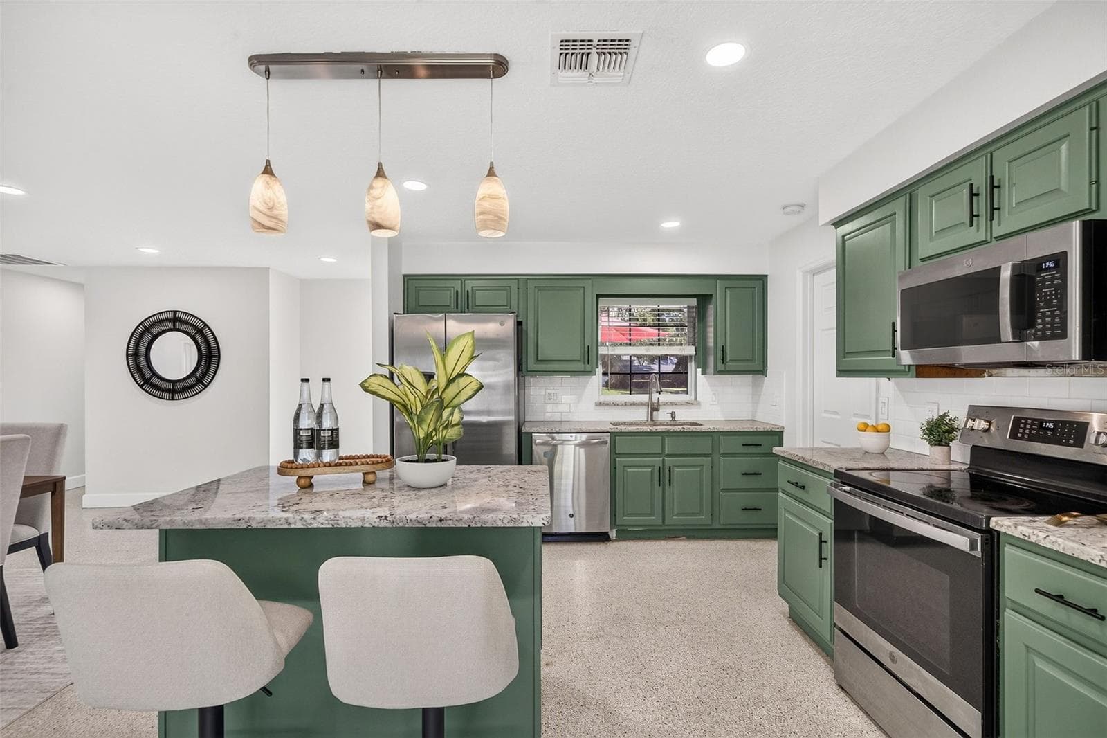 Stainless steel appliances - 641 SHERWOOD DR, ALTAMONTE SPRINGS