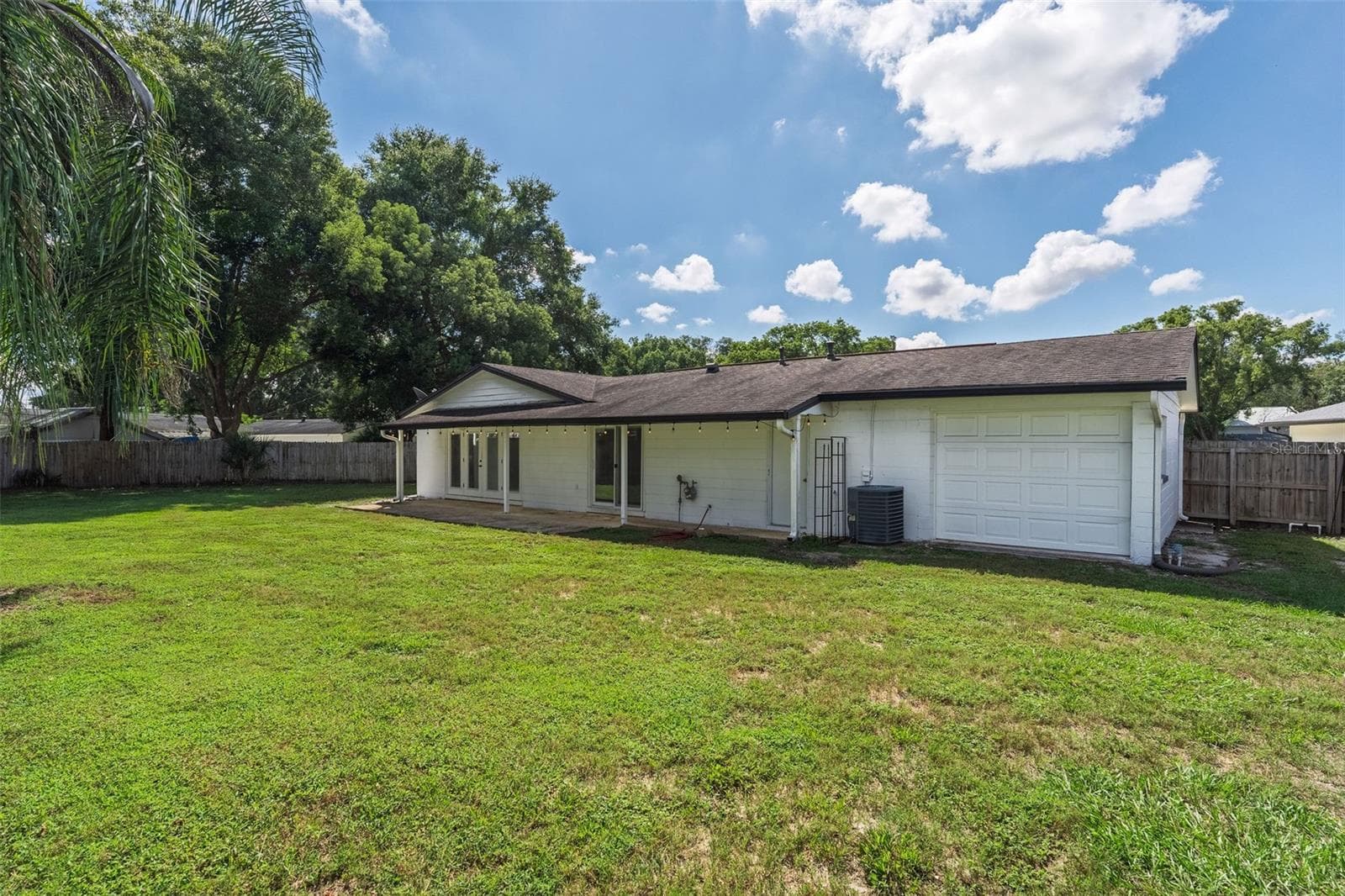 3rd garage door leading to backyard - 641 SHERWOOD DR, ALTAMONTE SPRINGS