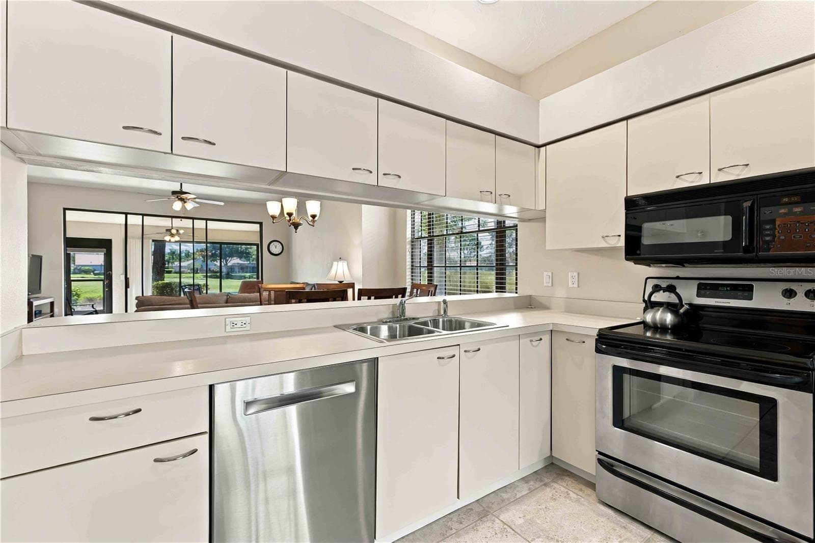 Villa at 5480 HAMPSTEAD HEATH #14, SARASOTA, photo 6 of 24