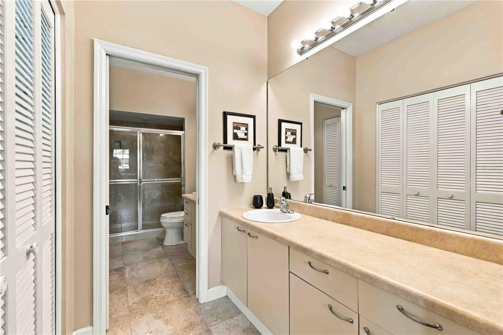 Villa at 5480 HAMPSTEAD HEATH #14, SARASOTA, photo 14 of 24