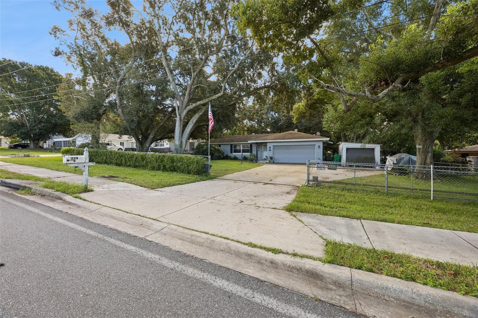 Single Family Residence at 324 E FULLERS CROSS RD, WINTER GARDEN, photo 6 of 73