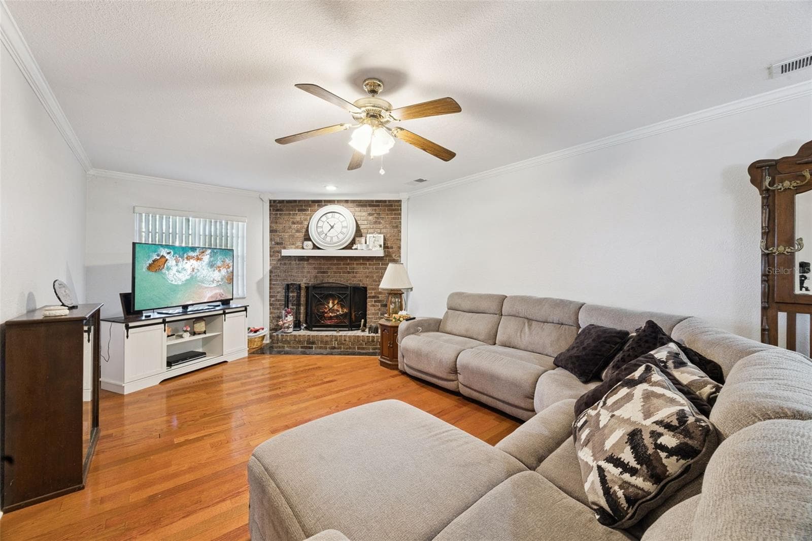 Family Room - 324 E FULLERS CROSS RD, WINTER GARDEN