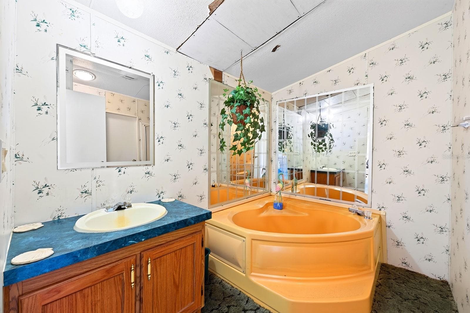 Primary en-suite. - 3150 MORNING LIGHT WAY, KISSIMMEE