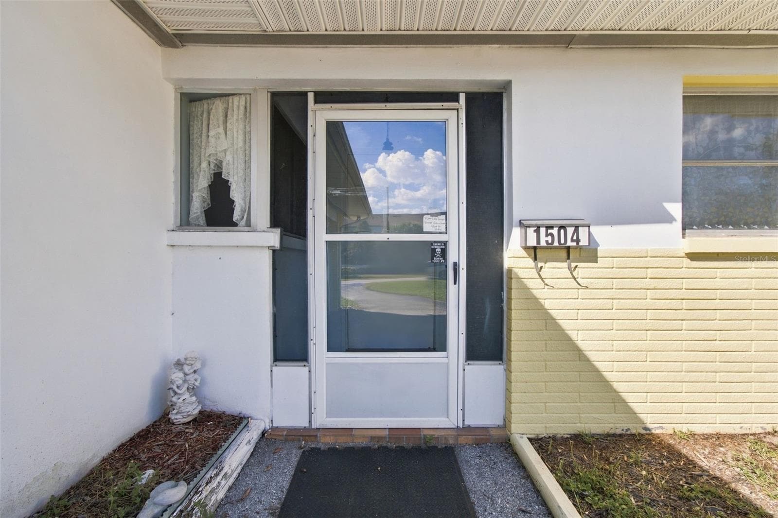 Single Family Residence at 1504 NURSERY RD, CLEARWATER, photo 2 of 31