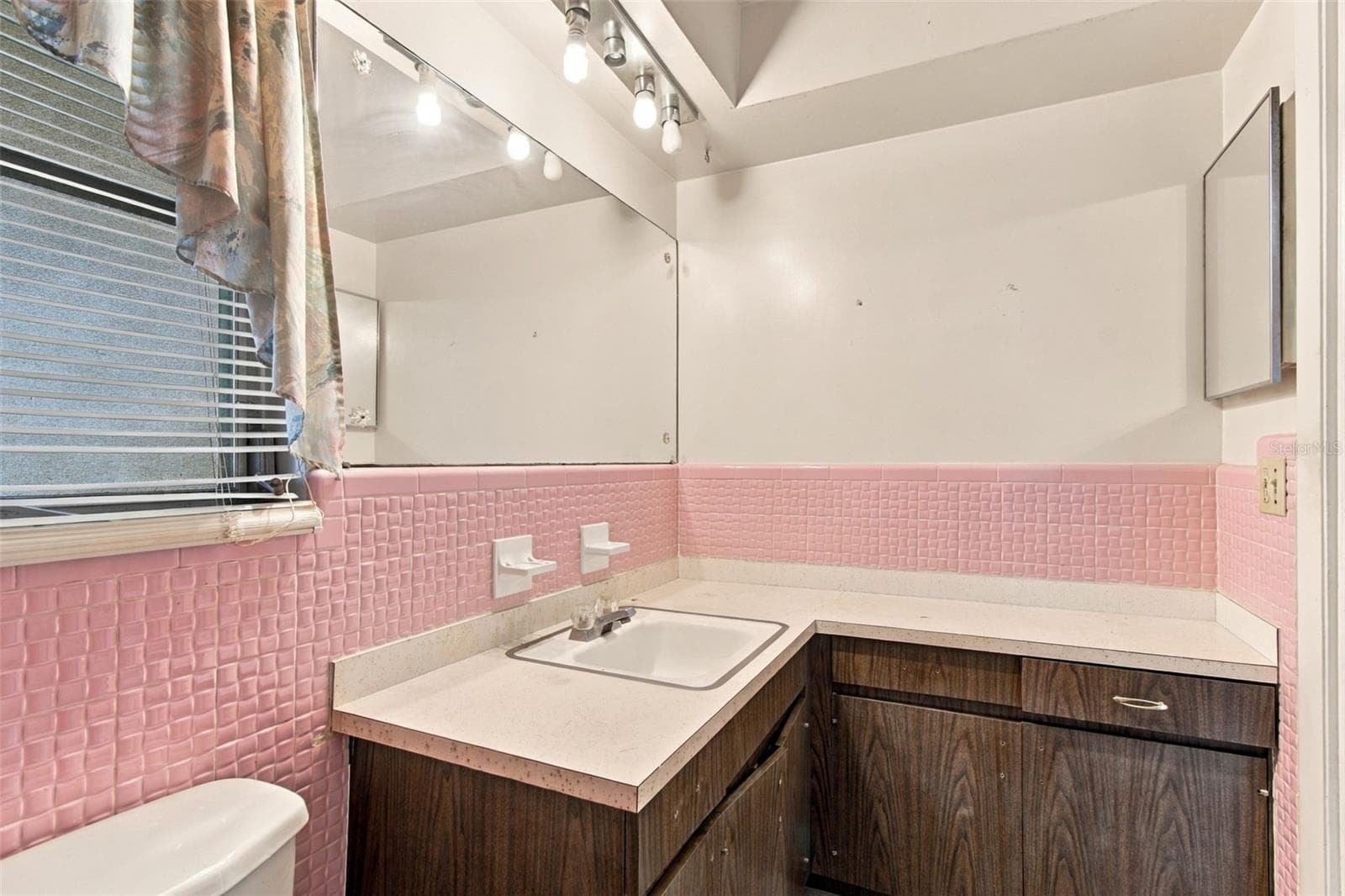Single Family Residence at 1504 NURSERY RD, CLEARWATER, photo 9 of 31
