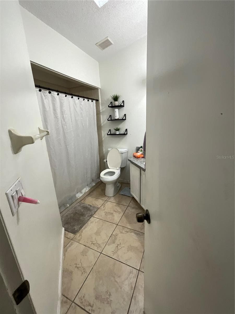Single Family Residence at 2712 EMERSON LN, KISSIMMEE, photo 11 of 25