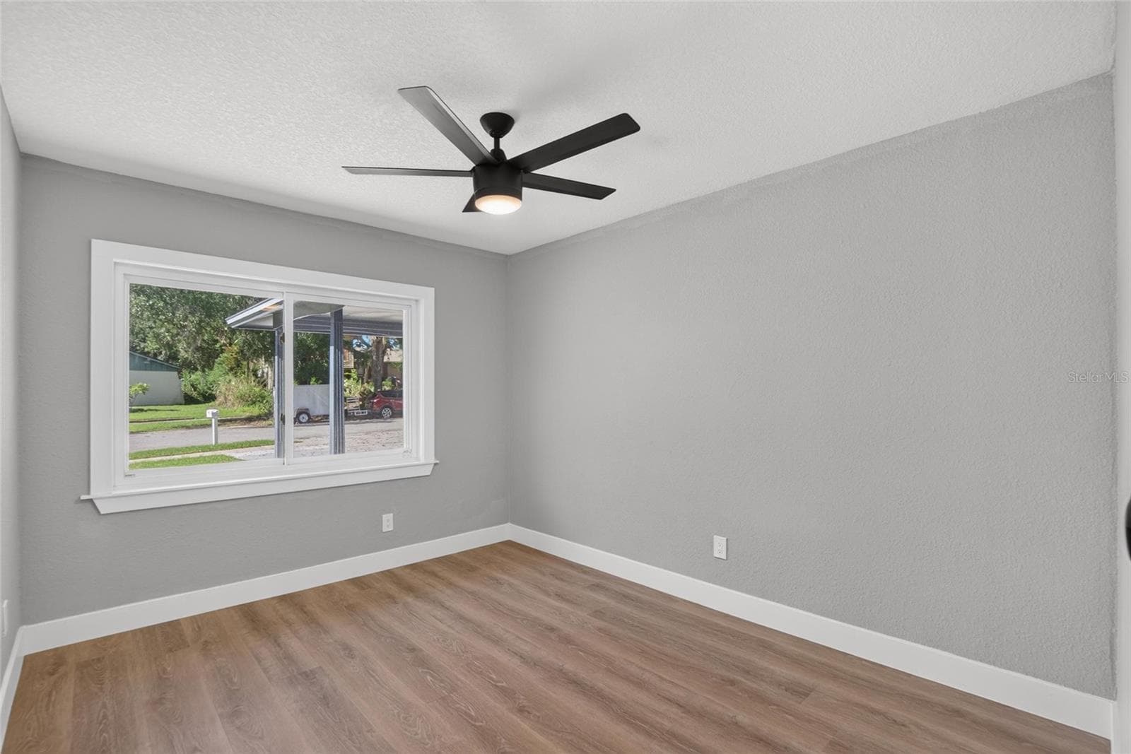 Single Family Residence at 605 HILLPOINT WAY, BRANDON, photo 31 of 79