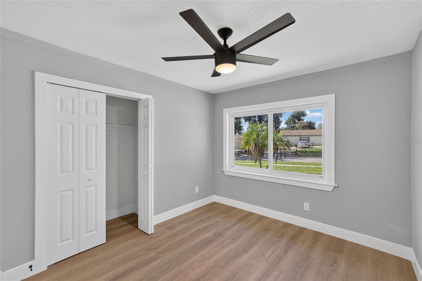 Single Family Residence at 605 HILLPOINT WAY, BRANDON, photo 32 of 79