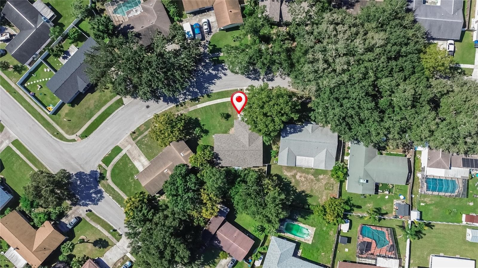 Single Family Residence at 605 HILLPOINT WAY, BRANDON, photo 71 of 79