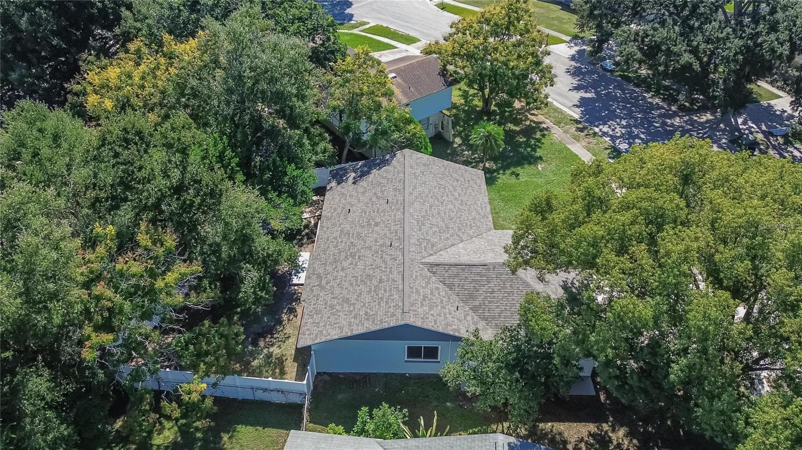 Single Family Residence at 605 HILLPOINT WAY, BRANDON, photo 75 of 79