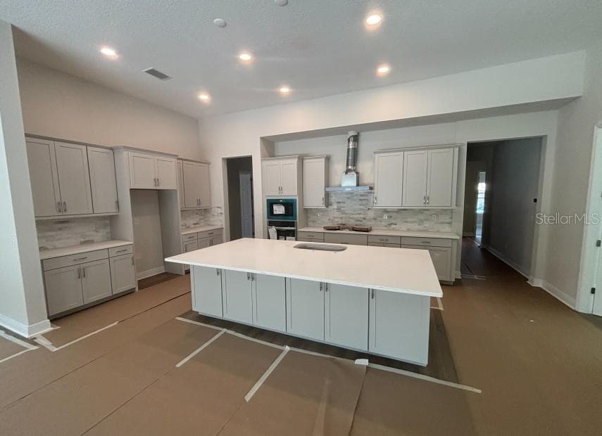 Single Family Residence at 15082 RIDER PASS DR, LITHIA, photo 6 of 13