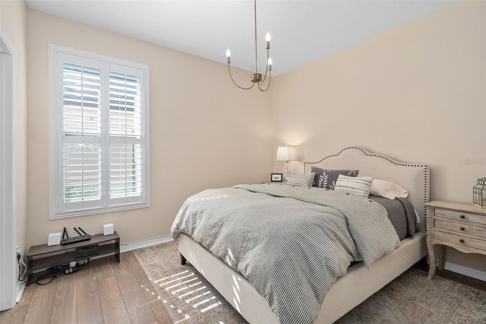 Bedroom 2 with LVP flooring has its own En-Suite and is very comfortable for Guests - 1038 TIMBERVALE TRL, CLERMONT