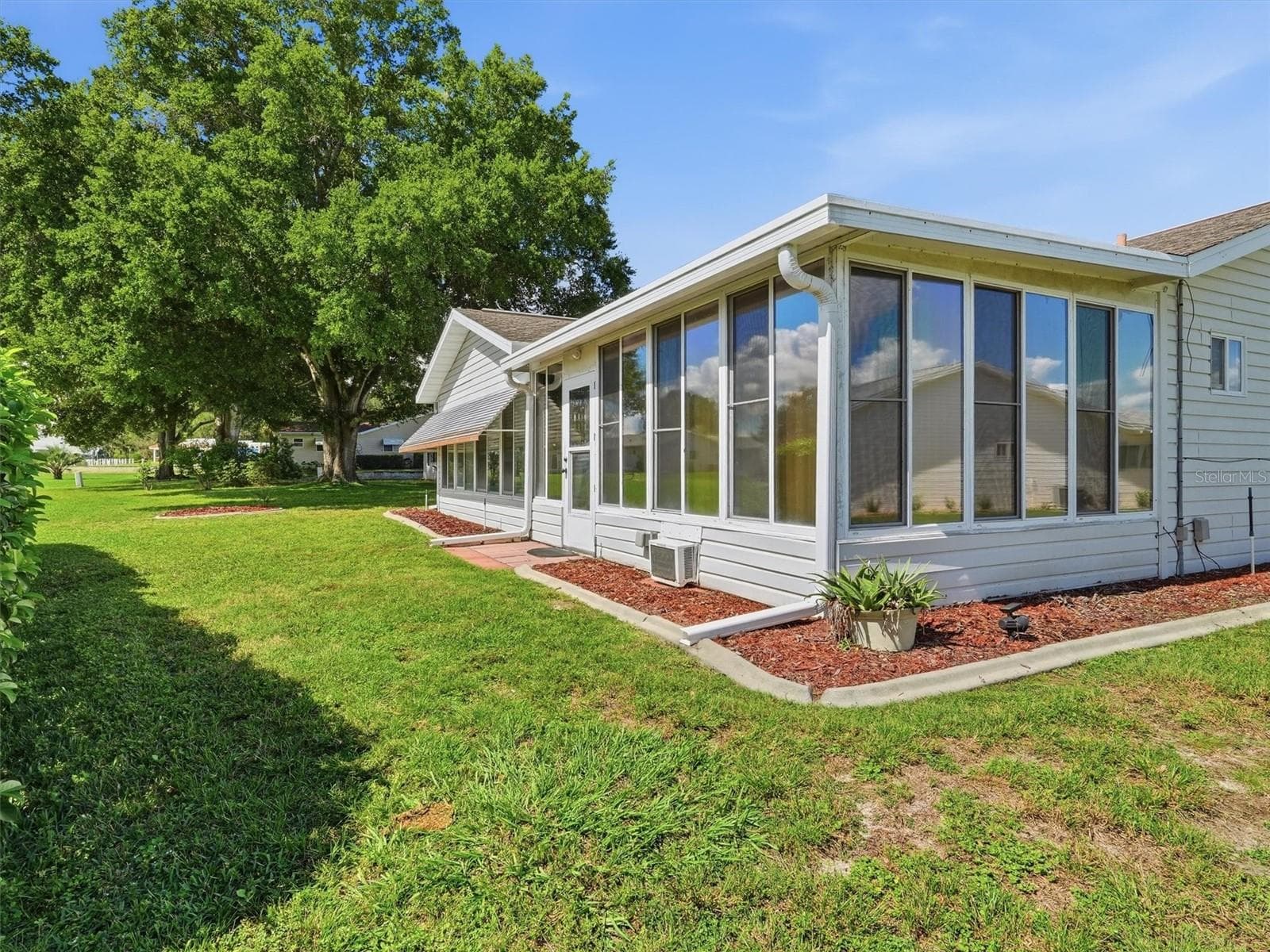Single Family Residence at 9892 SE 177TH LN, SUMMERFIELD, photo 41 of 49