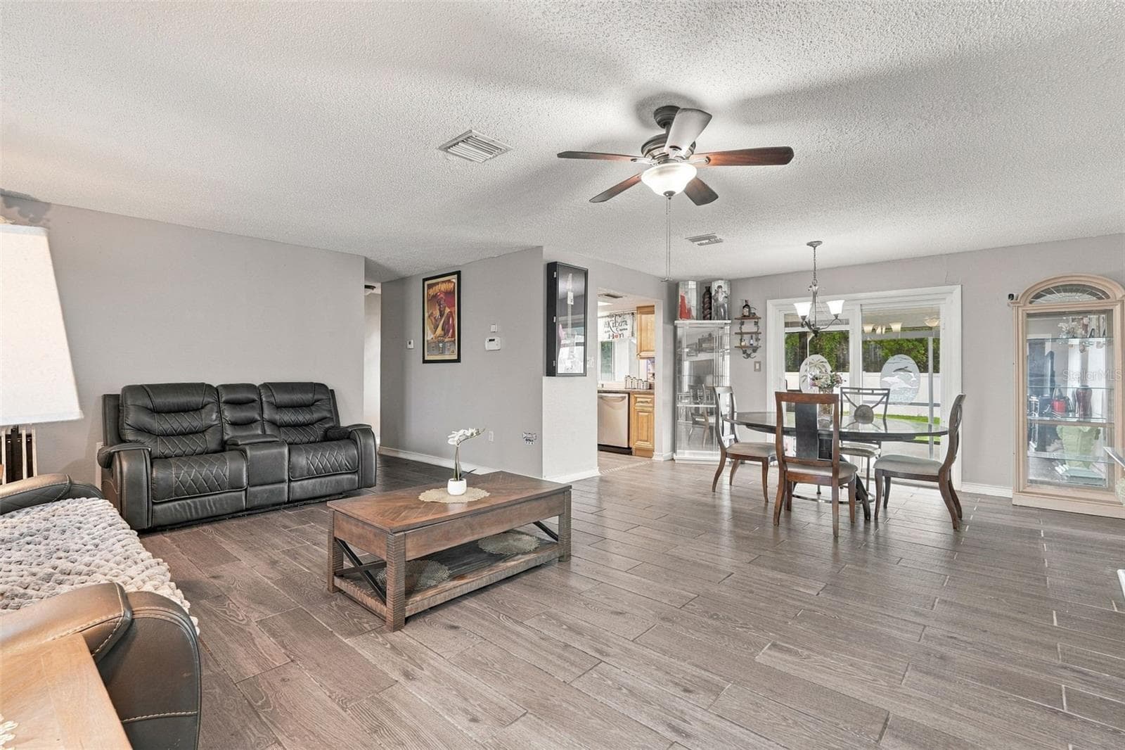 Single Family Residence at 22205 NEW YORK AVE, PORT CHARLOTTE, photo 6 of 25