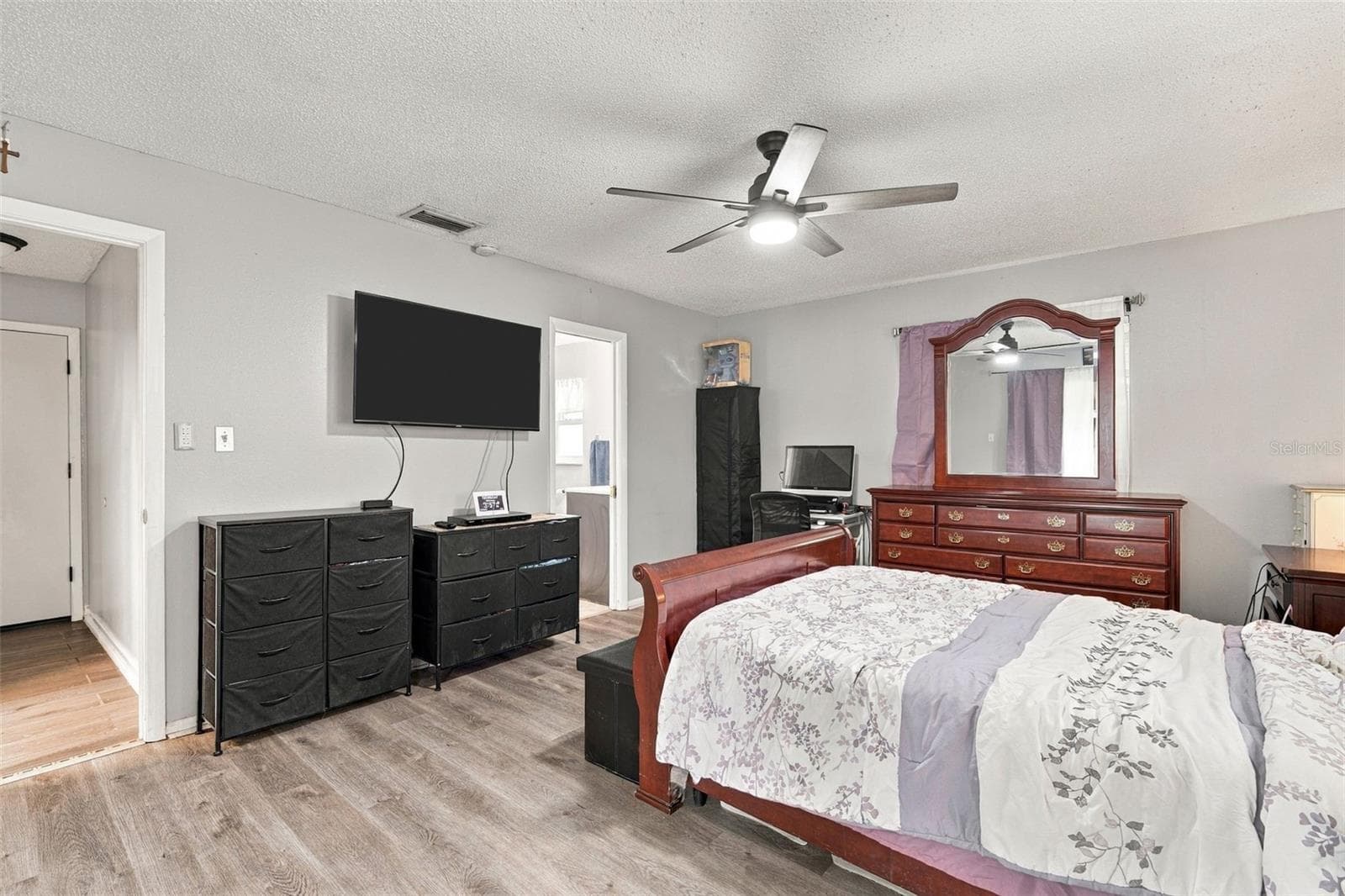 Single Family Residence at 22205 NEW YORK AVE, PORT CHARLOTTE, photo 13 of 25