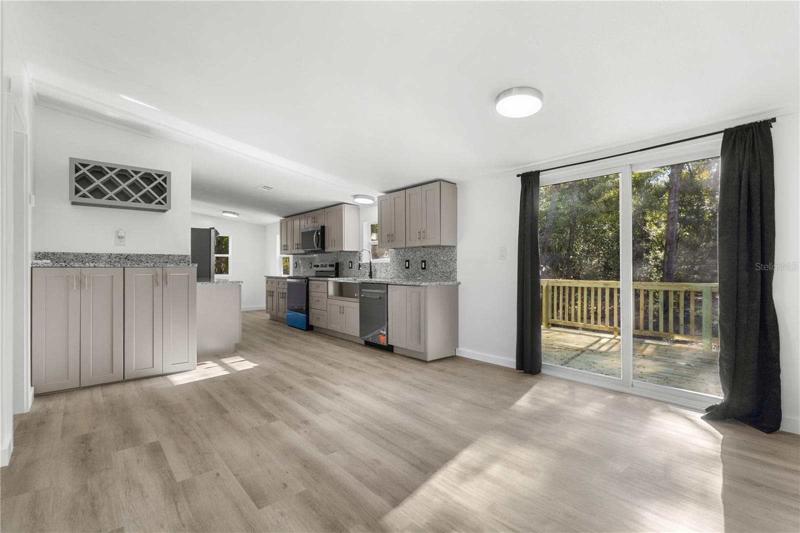Manufactured Home at 2390 NW 65TH AVE, BELL, photo 5 of 43