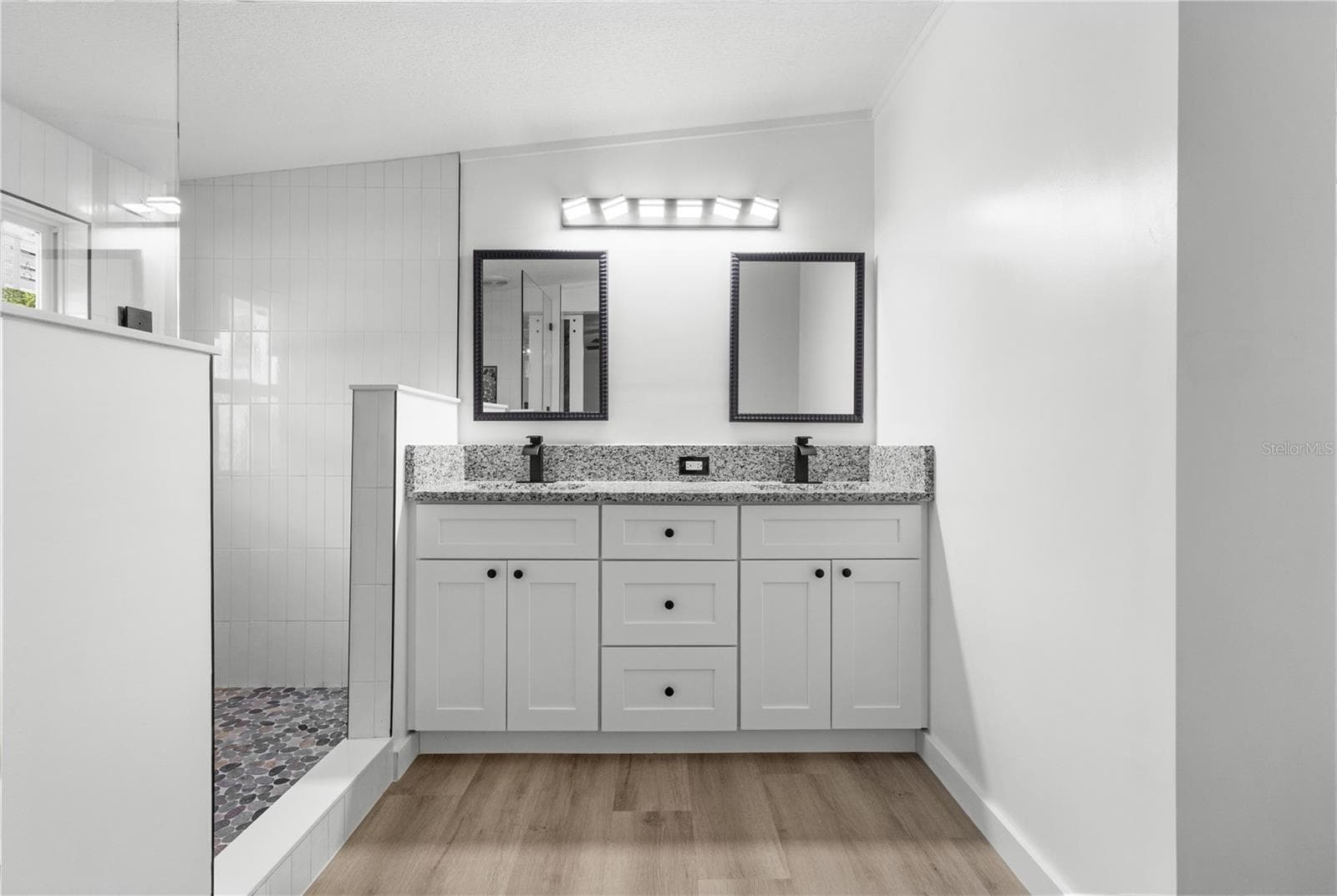 Manufactured Home at 2390 NW 65TH AVE, BELL, photo 12 of 43