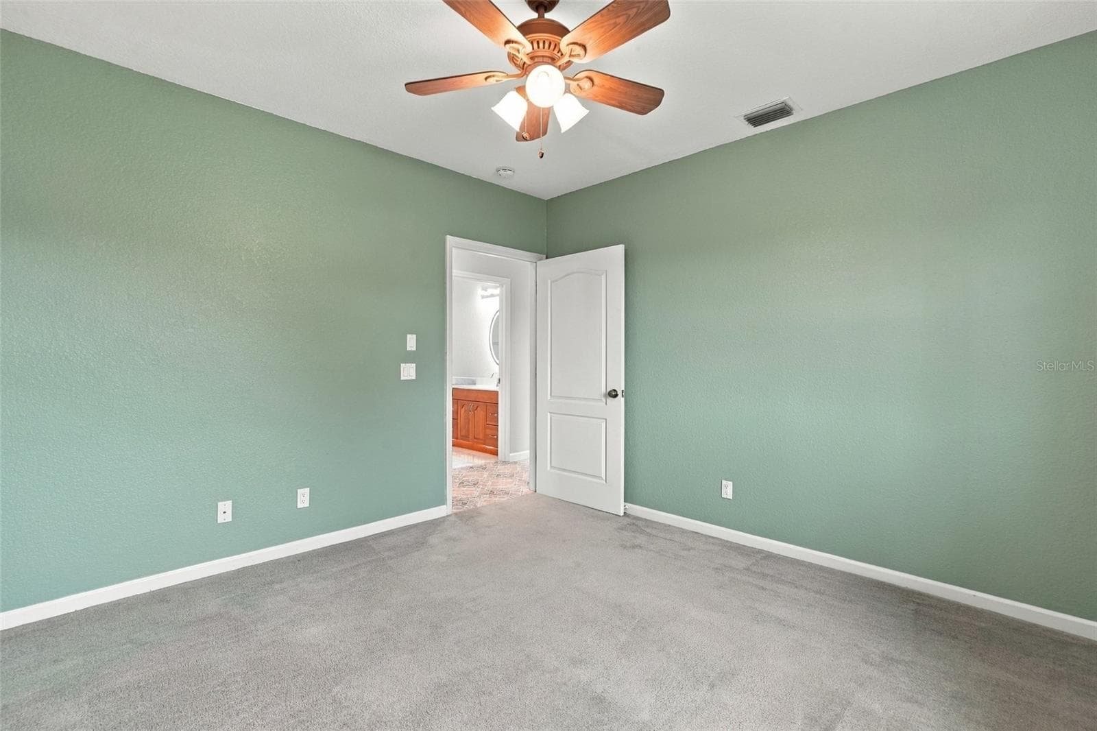Single Family Residence at 18149 OHARA DR, PORT CHARLOTTE, photo 25 of 50