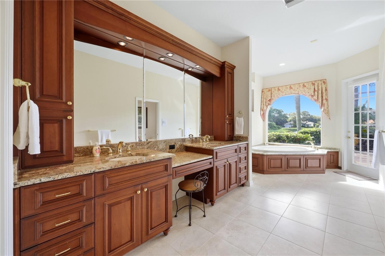 Primary bathroom - 7502 EATON CT, UNIVERSITY PARK