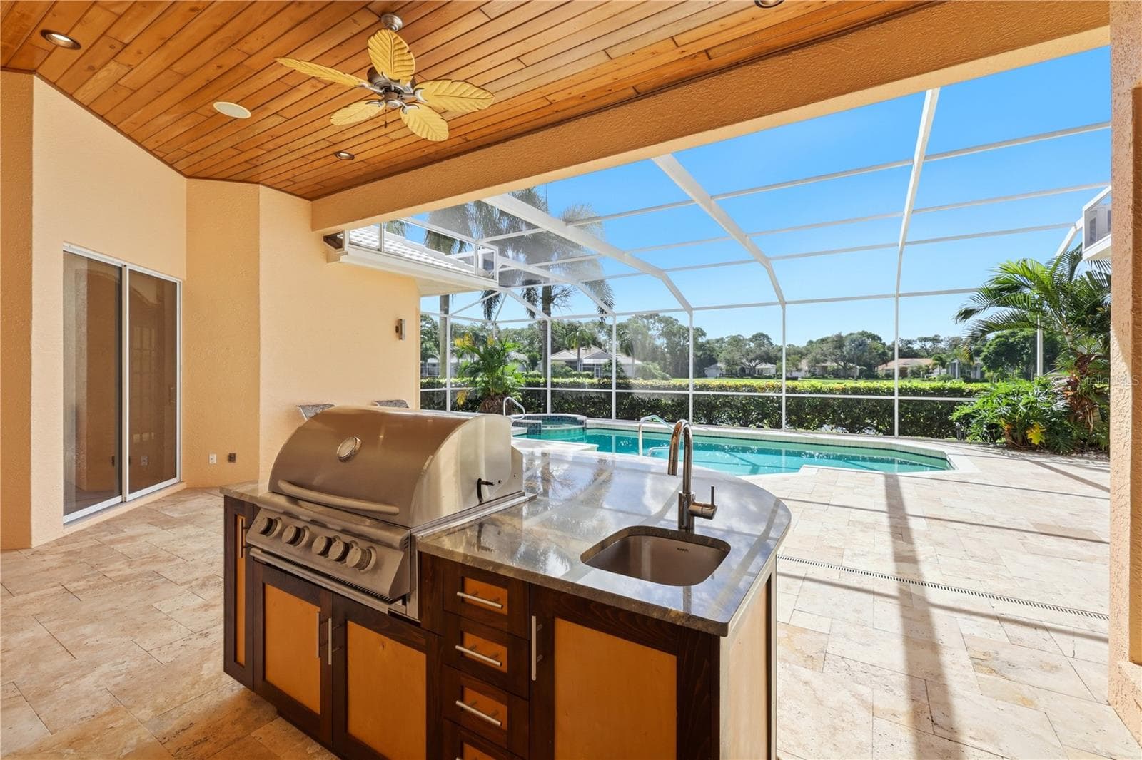 Gas Grill - 7502 EATON CT, UNIVERSITY PARK