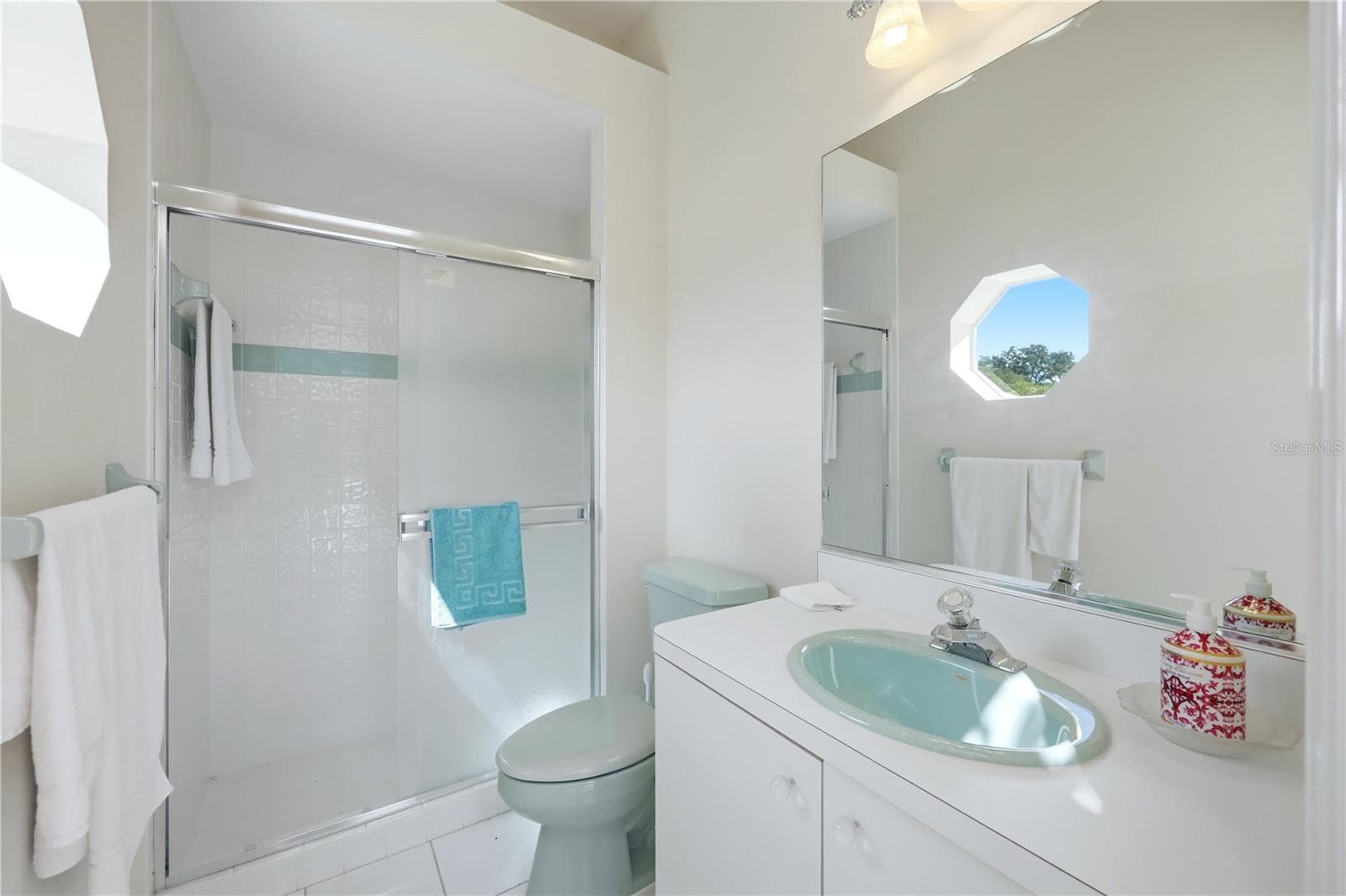 Pool Bath - 7502 EATON CT, UNIVERSITY PARK