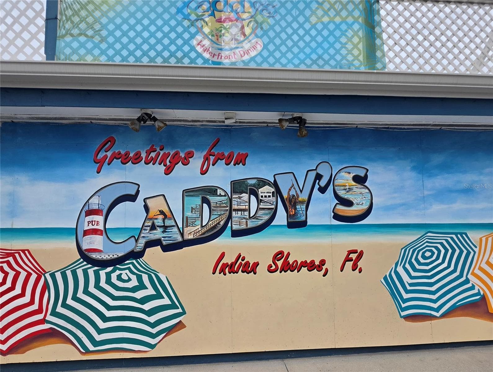 Caddy's Waterfront Bar & Grill. - 19201 VISTA LN #D2, INDIAN SHORES
