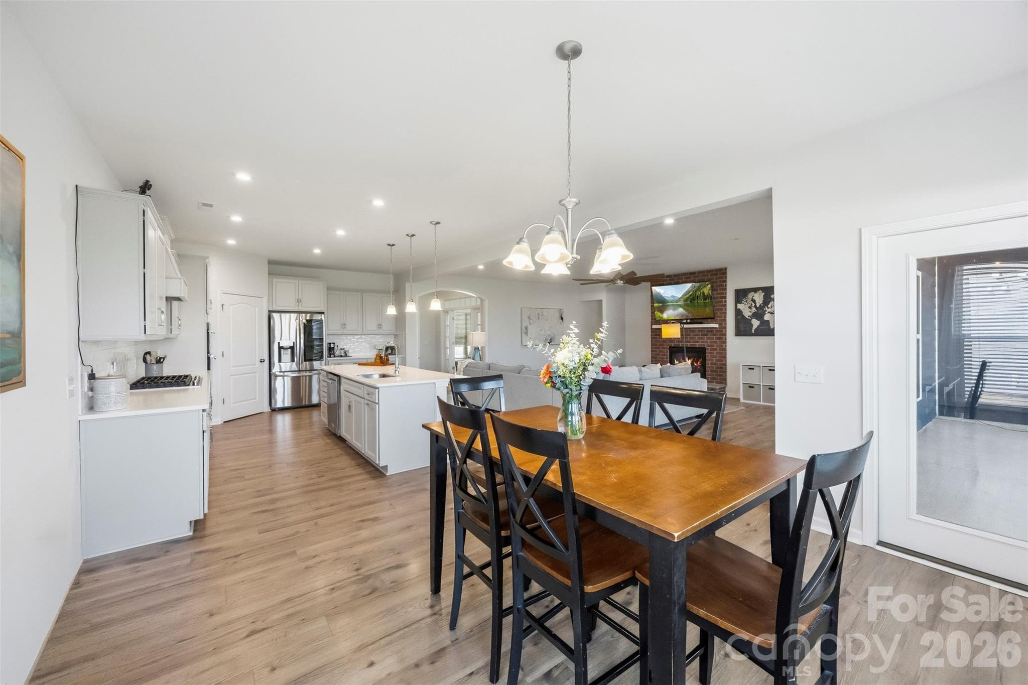 Dining - 13709 Berkley Avenue, Huntersville