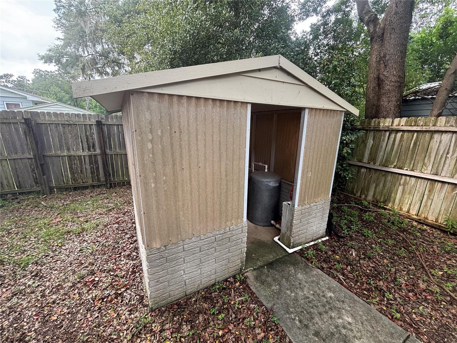 Mobile Home at 3728 NE 59TH AVE, SILVER SPRINGS, photo 12 of 43