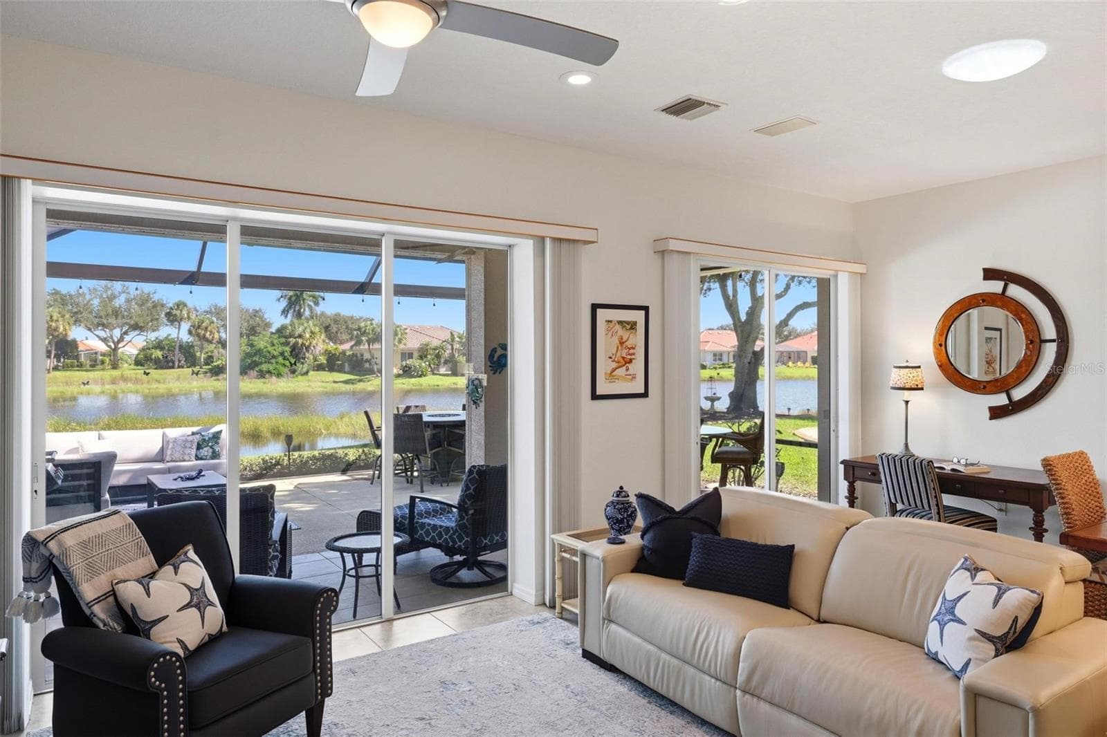 Amazing water views - 687 LAKESCENE DR, VENICE