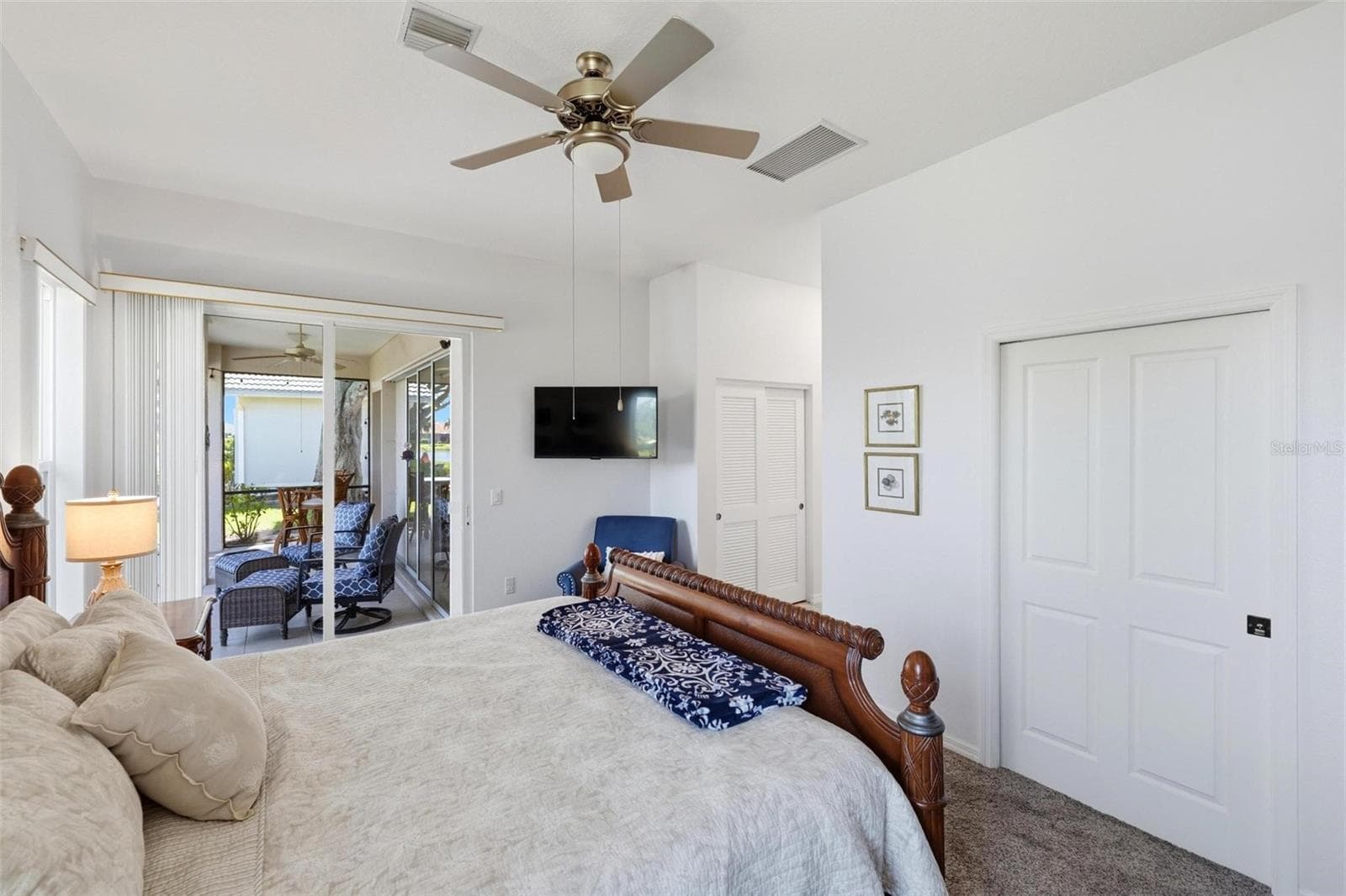 Single Family Residence at 687 LAKESCENE DR, VENICE, photo 26 of 53