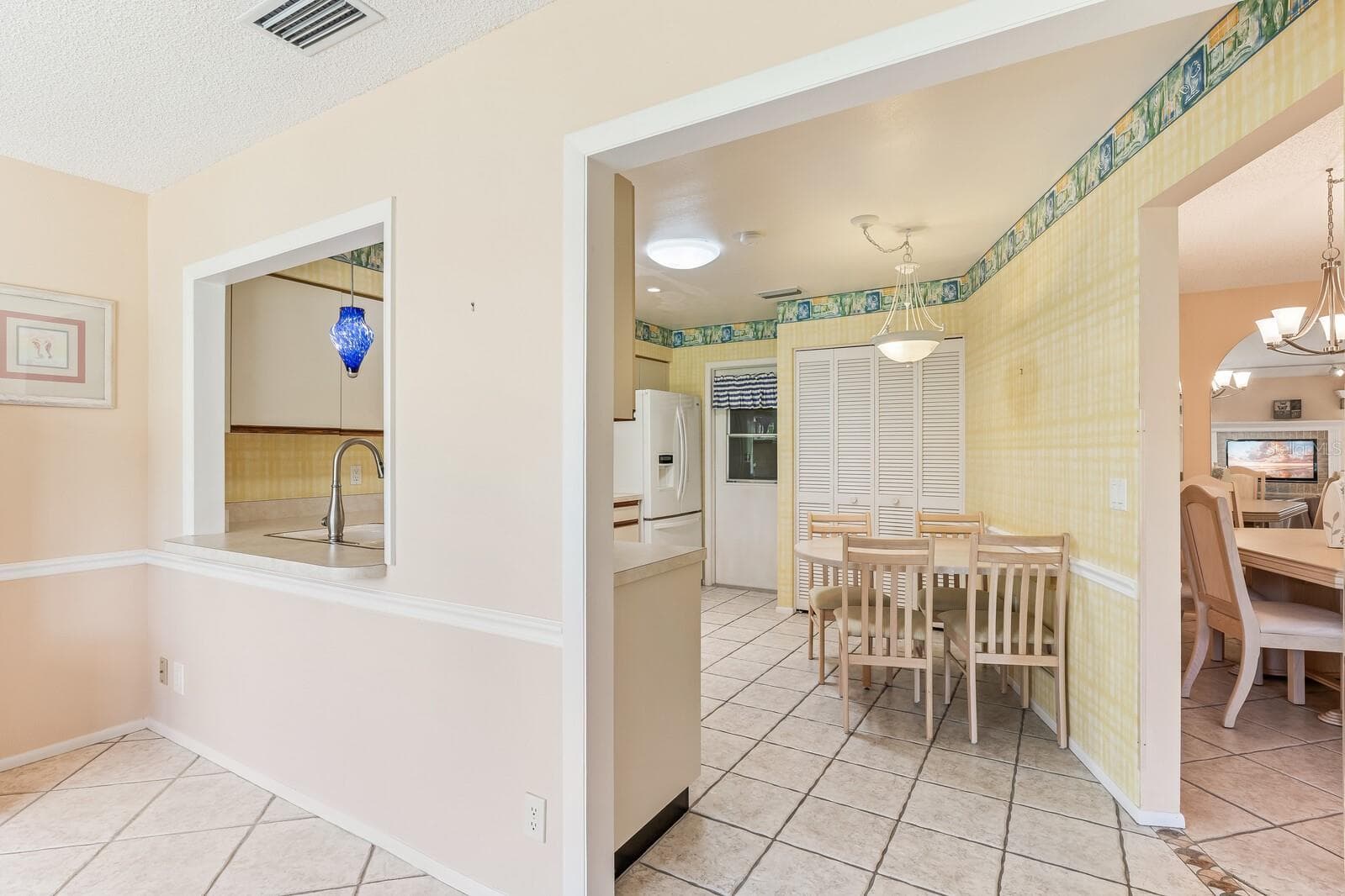 Kitchen from Living Room - 603 BRAMBLEWOOD LN #184, ENGLEWOOD