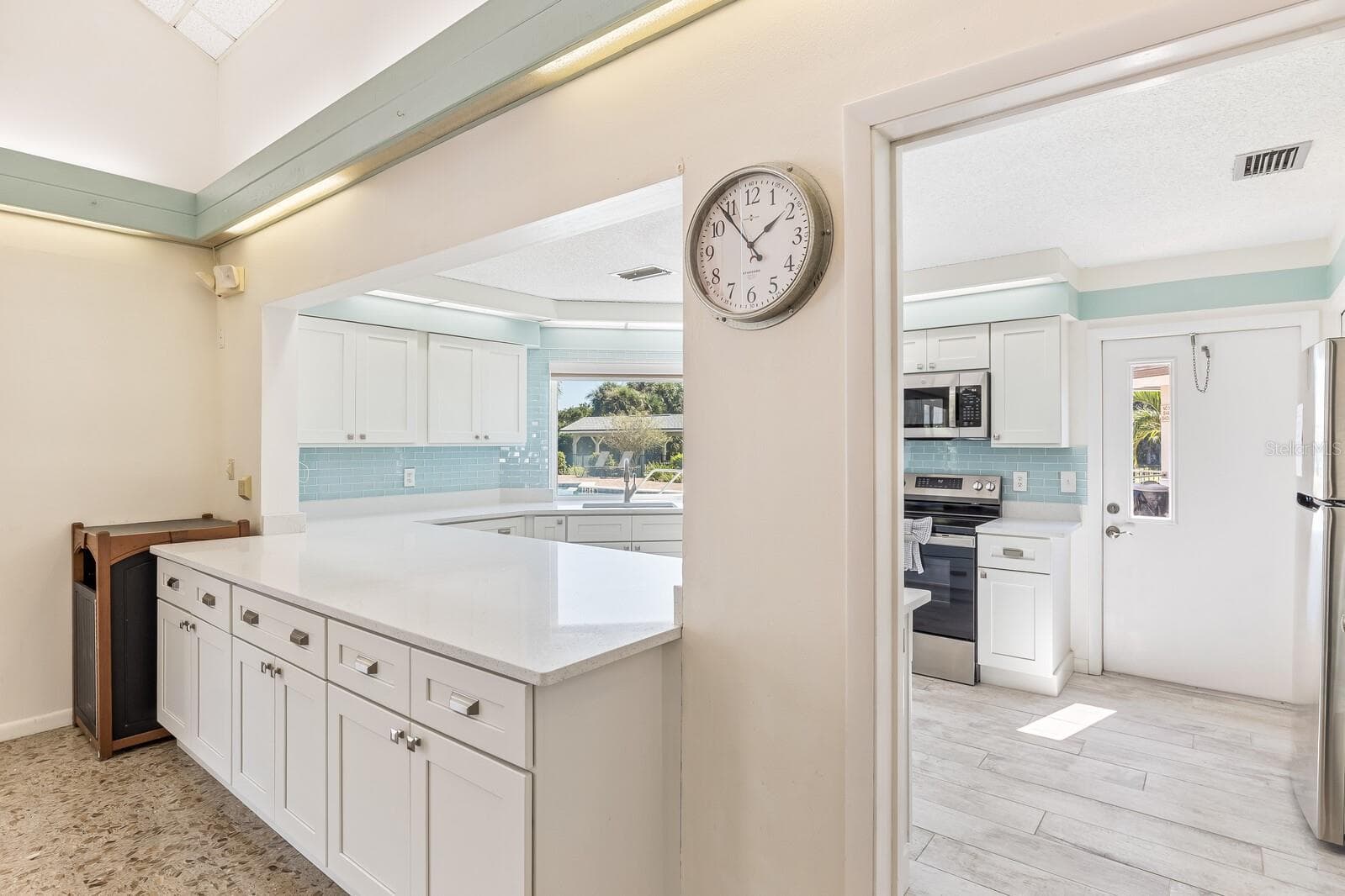 Club House Kitchen - 603 BRAMBLEWOOD LN #184, ENGLEWOOD
