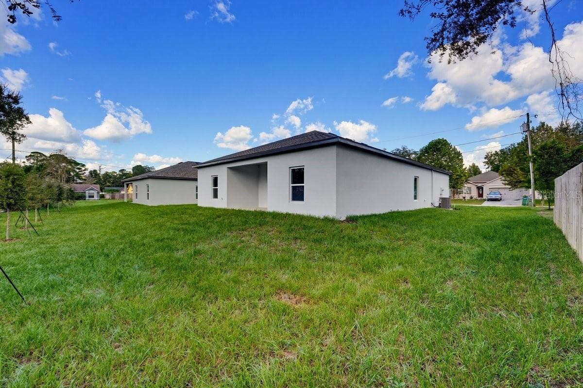 Single Family Residence at 112 CLAYMORE ST, DELTONA, photo 7 of 36