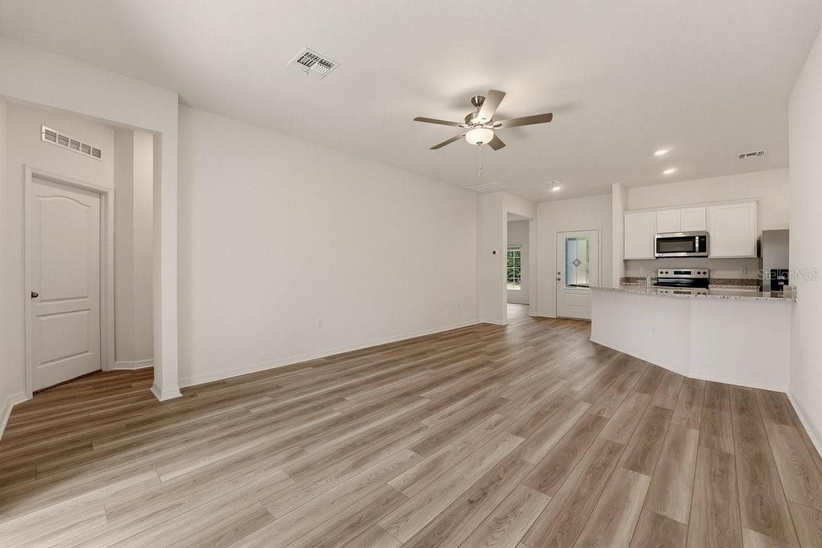 Single Family Residence at 112 CLAYMORE ST, DELTONA, photo 9 of 36