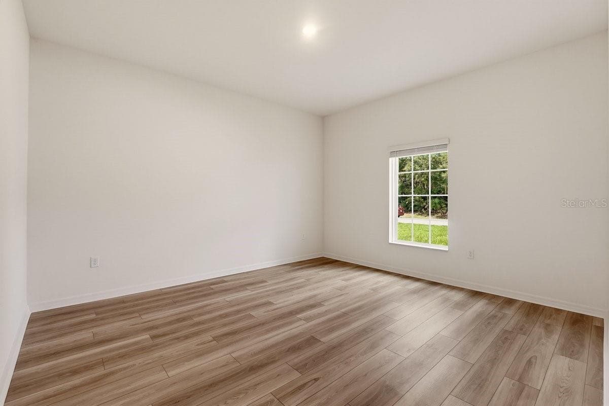 Single Family Residence at 112 CLAYMORE ST, DELTONA, photo 13 of 36