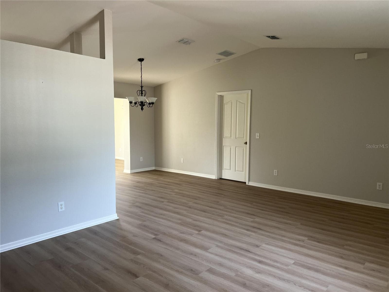 Single Family Residence at 6035 SW 98TH STREET RD, OCALA, photo 2 of 24