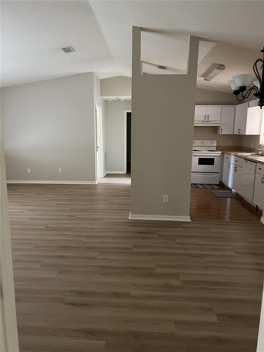 Single Family Residence at 6035 SW 98TH STREET RD, OCALA, photo 7 of 24