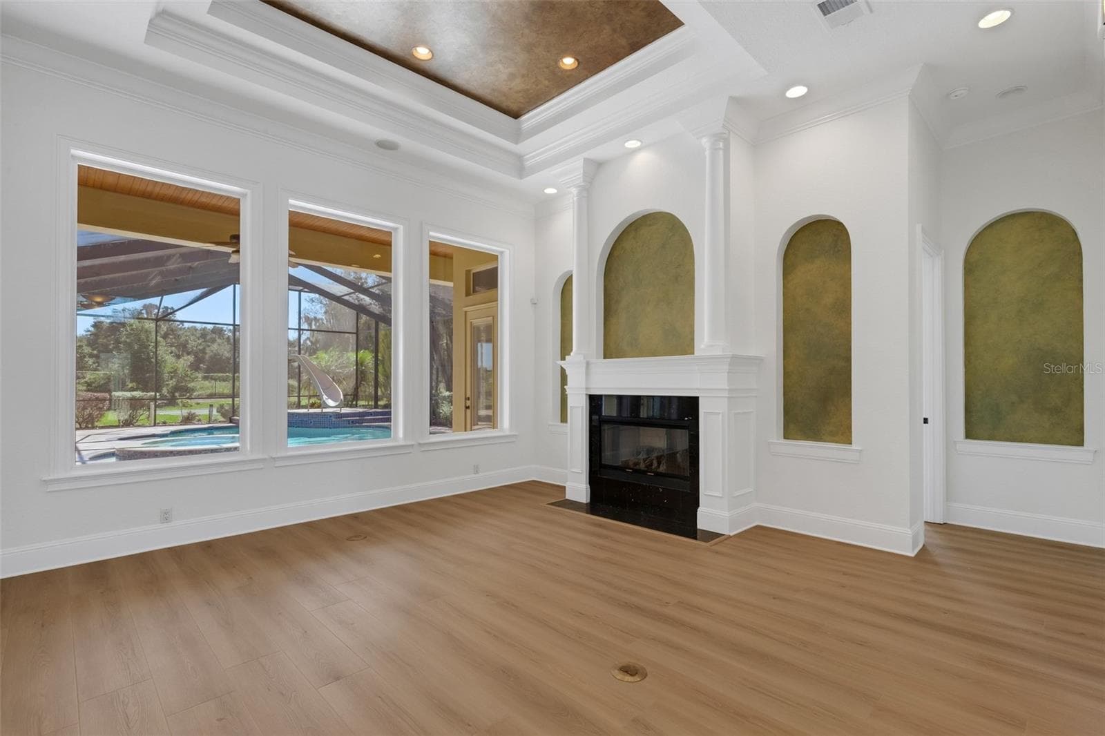 Architectural details abound and there are two gas fireplaces in the residence. - 6562 EAGLE VIEW LOOP, LAKELAND