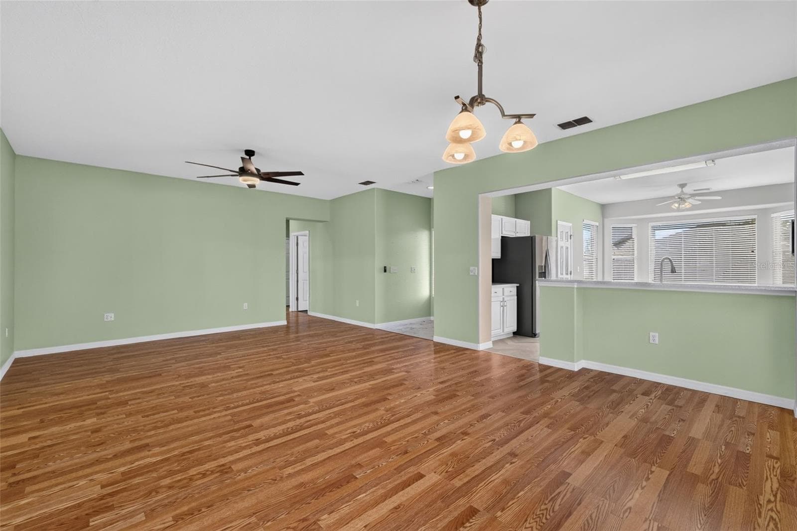 Single Family Residence at 13143 SE 97TH TERRACE RD, SUMMERFIELD, photo 9 of 30